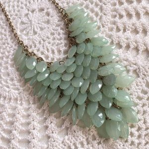 ✨Blue Green Statement Necklace✨